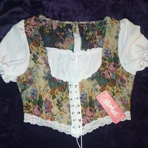 Floral ruffle sleeve lace up crop top with lace detail